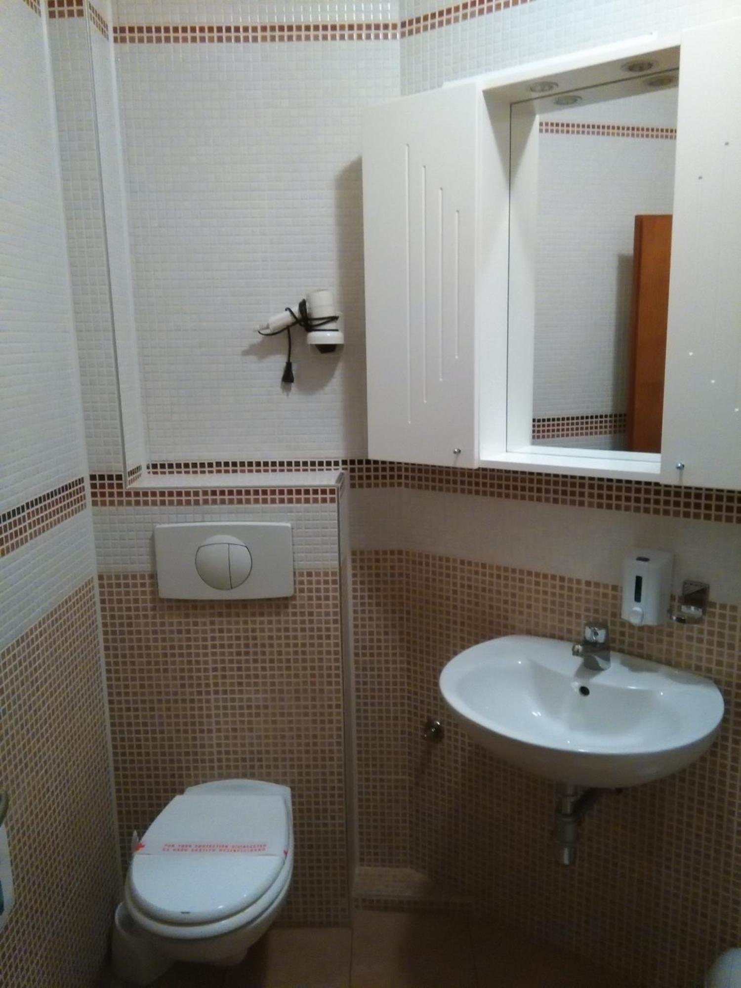 Bed And Breakfast Vijecnica Σαράγεβο Δωμάτιο φωτογραφία