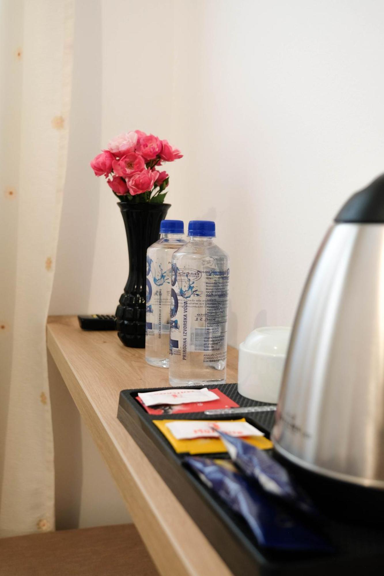 Bed And Breakfast Vijecnica Σαράγεβο Εξωτερικό φωτογραφία