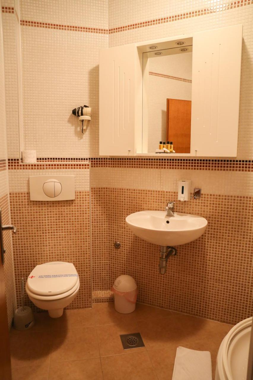 Bed And Breakfast Vijecnica Σαράγεβο Εξωτερικό φωτογραφία