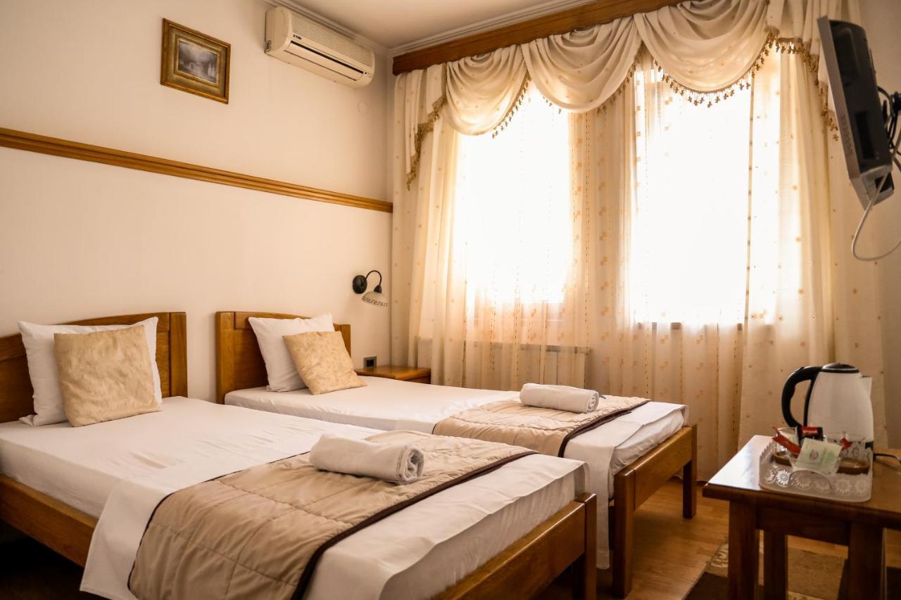 Bed And Breakfast Vijecnica Σαράγεβο Εξωτερικό φωτογραφία